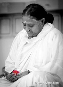 amma with small red flower living master